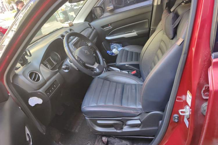 Used Suzuki Vitara 2016 1.4T Automatic Two-Wheel Drive Luxury Version Left Front Seat