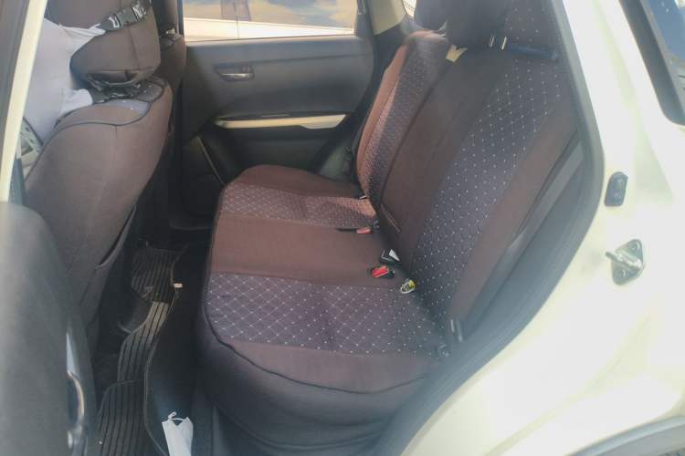 Used Suzuki Vitara 2016 1.4T Manual Two-Wheel-Drive Elite Model Left Rear Seat