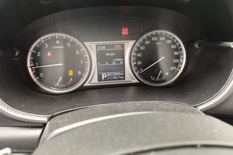 Used Suzuki Vitara 2016 1.4T Automatic Two-Wheel Drive Luxury Version Odometer Close Up