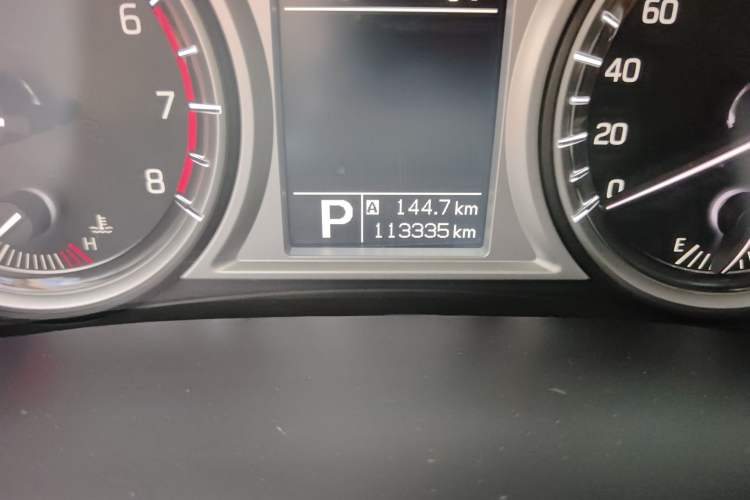 Used Suzuki Vitara 2016 1.4T Automatic Two-Wheel Drive Luxury Version Odometer Close Up