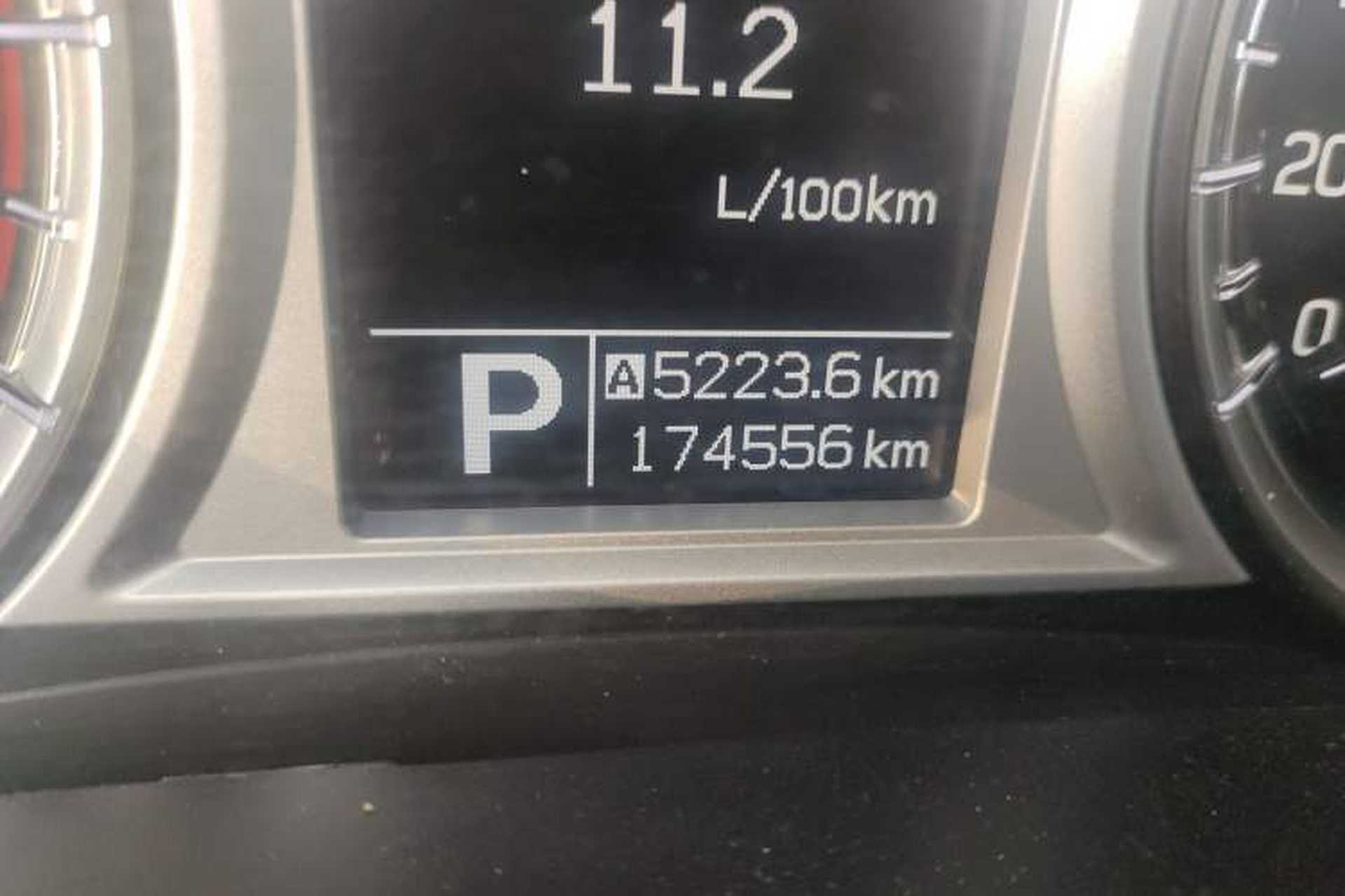 Used Suzuki Vitara 2016 1.4T Automatic 4x4 Flagship Model Odometer Close Up