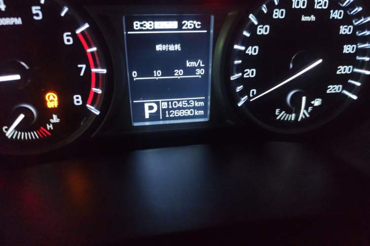 Used Suzuki Vitara 2016 1.4T Automatic 4x4 Flagship Model Odometer Close Up