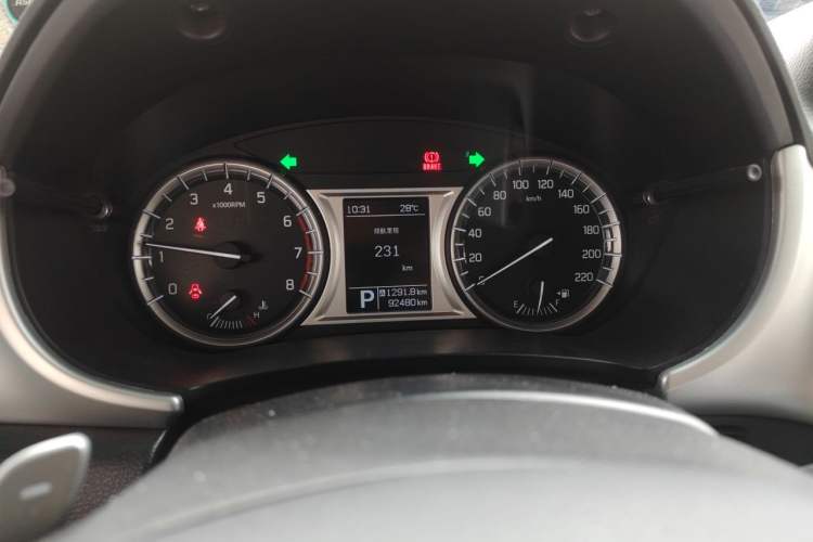 Used Suzuki Vitara 2016 1.4T Automatic Two-Wheel Drive Elite Model Odometer Close Up