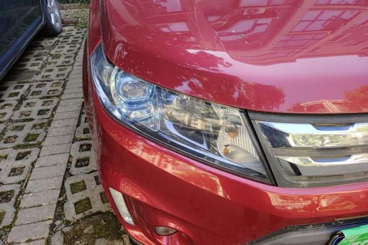 Used Suzuki Vitara 2016 1.4T Automatic Two-Wheel Drive Luxury Version Right Front Headlight