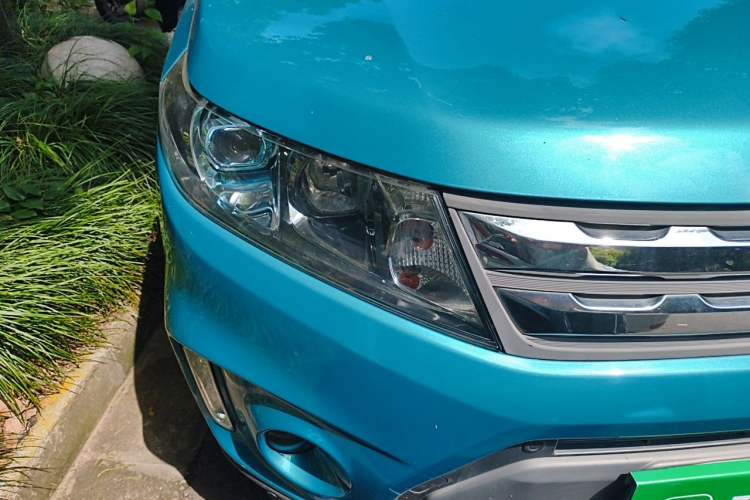 Used Suzuki Vitara 2016 1.4T Automatic Two-Wheel Drive Luxury Version Right Front Headlight