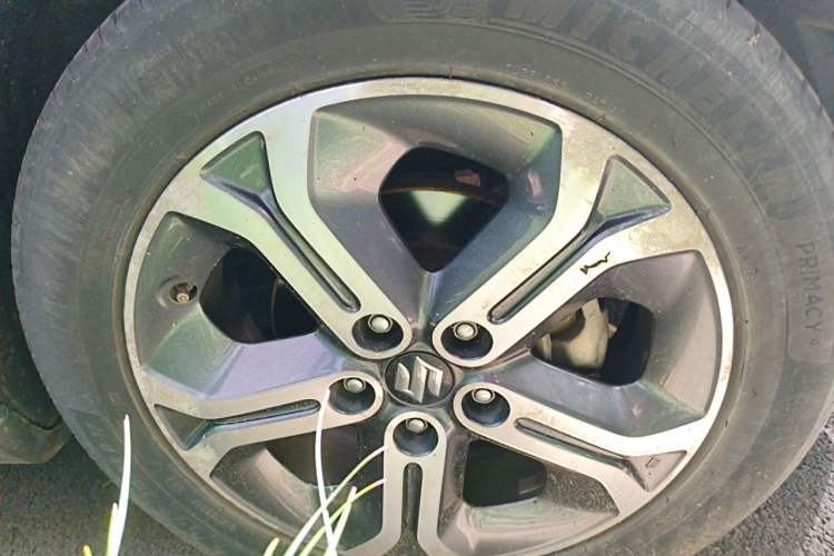 Used Suzuki Vitara 2016 1.4T Automatic Two-Wheel Drive Luxury Version Right Front Wheel Hub