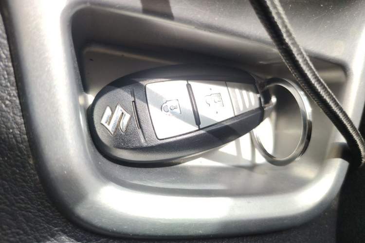 Used Suzuki Vitara 2016 1.4T Manual Two-Wheel-Drive Elite Model Vehicle Key