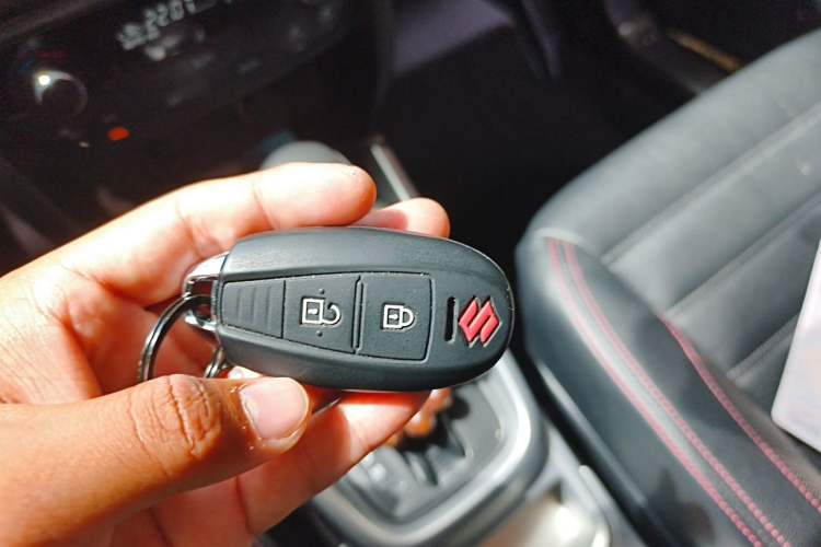 Used Suzuki Vitara 2016 1.4T Automatic Two-Wheel Drive Luxury Version Vehicle Key