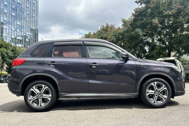 Used Suzuki Vitara 2016 1.4T Automatic Two-Wheel Drive Luxury Version Exterior 5