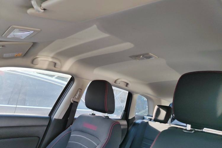 Used Suzuki Vitara 2016 1.4T Automatic Two-Wheel Drive Elite Model Headliner
