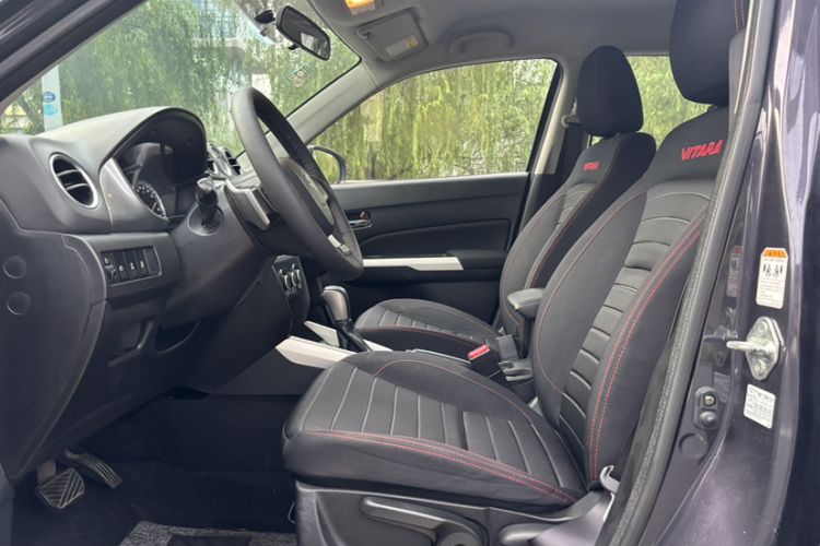 Used Suzuki Vitara 2016 1.4T Automatic Two-Wheel Drive Elite Model Interior 10