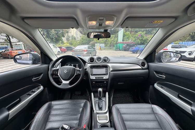 Used Suzuki Vitara 2016 1.4T Automatic Two-Wheel Drive Luxury Version Interior 6