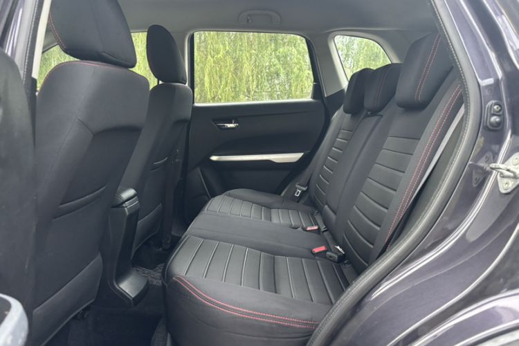 Used Suzuki Vitara 2016 1.4T Automatic Two-Wheel Drive Elite Model Interior 9