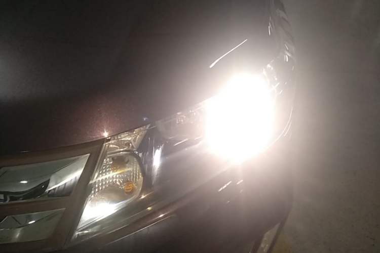 Used Suzuki Vitara 2016 1.4T Automatic Two-Wheel Drive Luxury Version Left Front Headlight