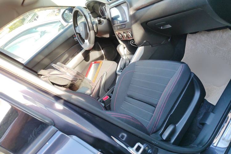 Used Suzuki Vitara 2016 1.4T Automatic Two-Wheel Drive Elite Model Right Front Seat