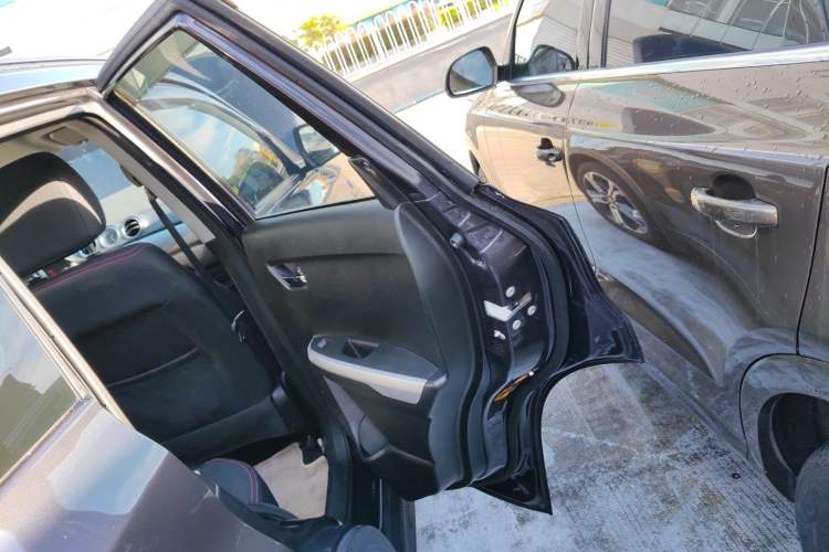 Used Suzuki Vitara 2016 1.4T Automatic Two-Wheel Drive Elite Model Right Rear Door Interior