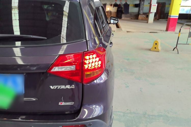 Used Suzuki Vitara 2016 1.4T Automatic Two-Wheel Drive Elite Model Right Rear Taillight
