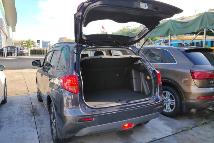 Used Suzuki Vitara 2016 1.4T Automatic Two-Wheel Drive Elite Model Trunk