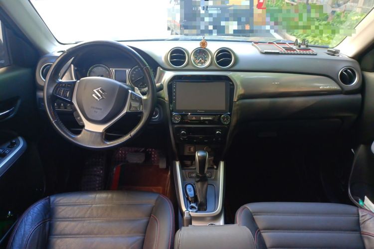 Used Suzuki Vitara 2016 1.4T Automatic 4x4 Flagship Model Center Console