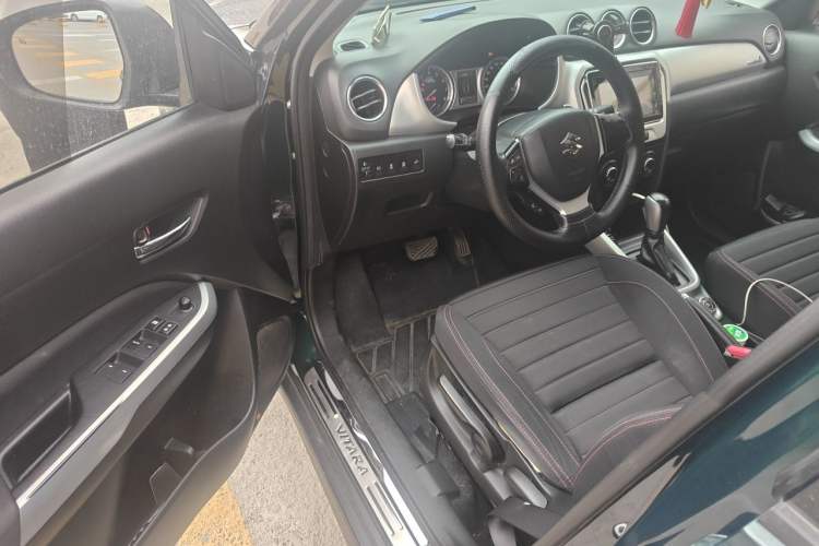 Used Suzuki Vitara 2016 1.4T Automatic All-Wheel Drive Leading Version Driver Seat