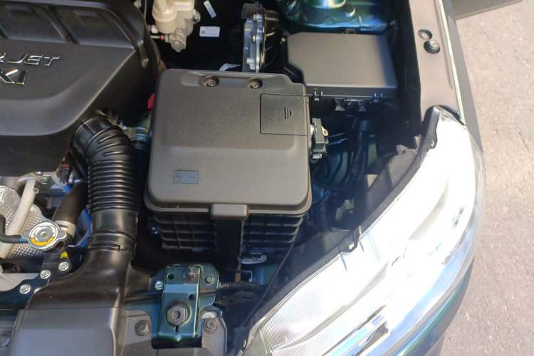 Used Suzuki Vitara 2016 1.4T Automatic 4x4 Flagship Model Engine Bay Left