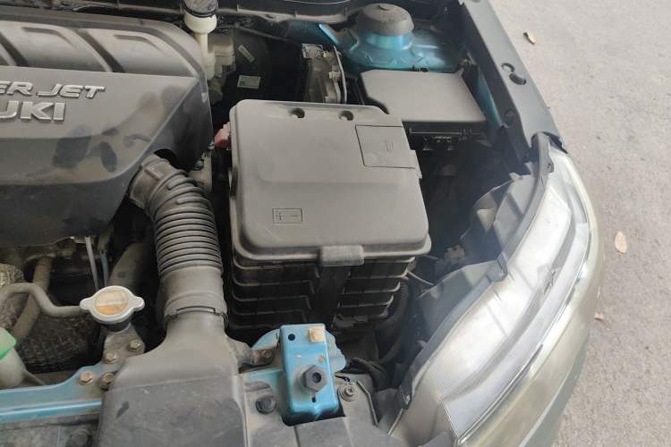 Used Suzuki Vitara 2016 1.4T Automatic 4x4 Flagship Model Engine Bay Left