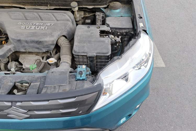 Used Suzuki Vitara 2016 1.4T Manual Two-Wheel-Drive Elite Model Engine Bay Left