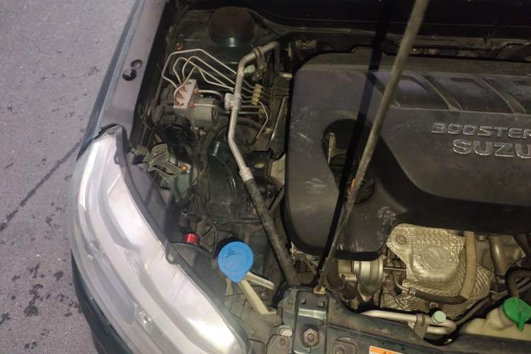 Used Suzuki Vitara 2016 1.4T Automatic All-Wheel Drive Leading Version Engine Bay Right