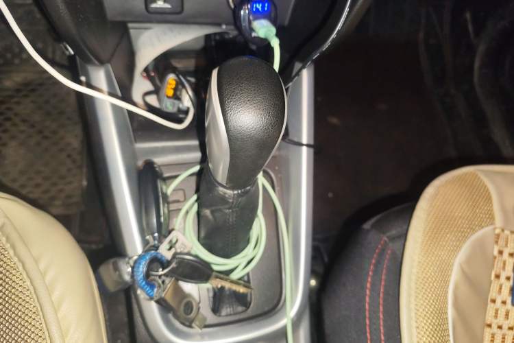 Used Suzuki Vitara 2016 1.4T Automatic All-Wheel Drive Leading Version Gear Lever
