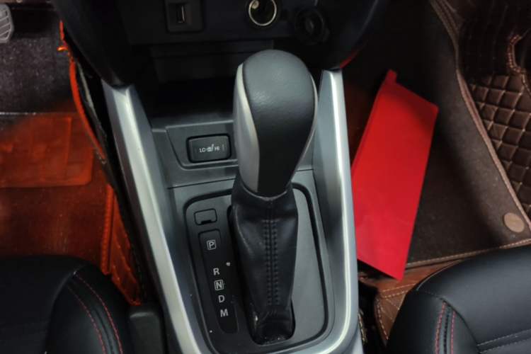 Used Suzuki Vitara 2016 1.4T Automatic 4x4 Flagship Model Gear Lever