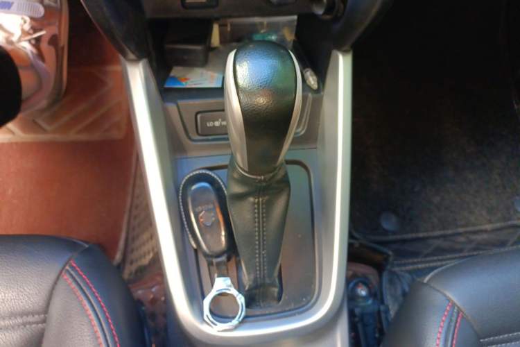 Used Suzuki Vitara 2016 1.4T Automatic 4x4 Flagship Model Gear Lever