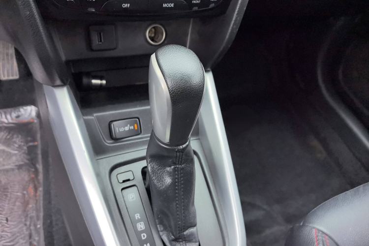 Used Suzuki Vitara 2016 1.4T Automatic 4x4 Flagship Model Gear Lever