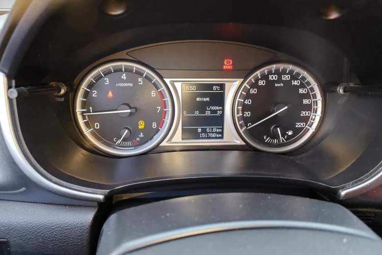 Used Suzuki Vitara 2016 1.4T Manual Two-Wheel-Drive Elite Model Instrument Cluster