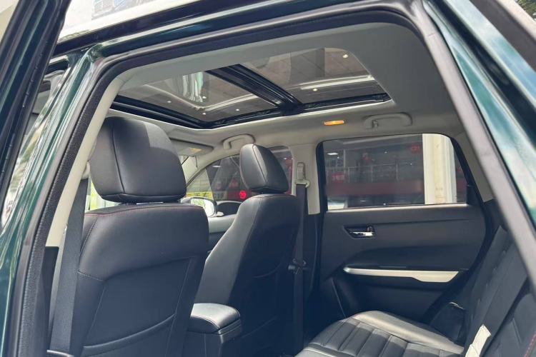 Used Suzuki Vitara 2016 1.4T Automatic 4x4 Flagship Model Interior 3