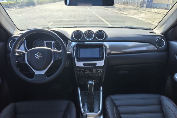 Used Suzuki Vitara 2016 1.4T Automatic 4x4 Flagship Model Interior 3