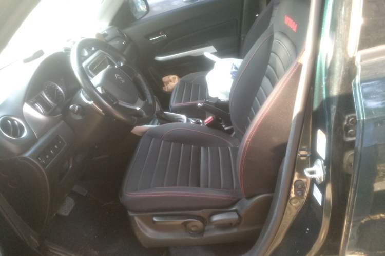 Used Suzuki Vitara 2016 1.4T Automatic All-Wheel-Drive Elite Model Left Front Seat