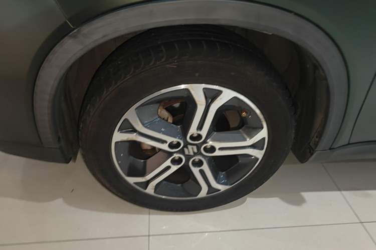 Used Suzuki Vitara 2016 1.4T Automatic Two-Wheel Drive Elite Model Left Front Wheel Hub