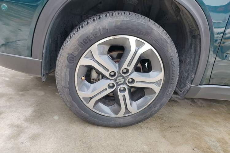 Used Suzuki Vitara 2016 1.4T Automatic All-Wheel Drive Leading Version Left Front Wheel Hub
