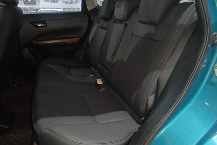 Used Suzuki Vitara 2016 1.4T Automatic Two-Wheel Drive Elite Model Left Rear Seat