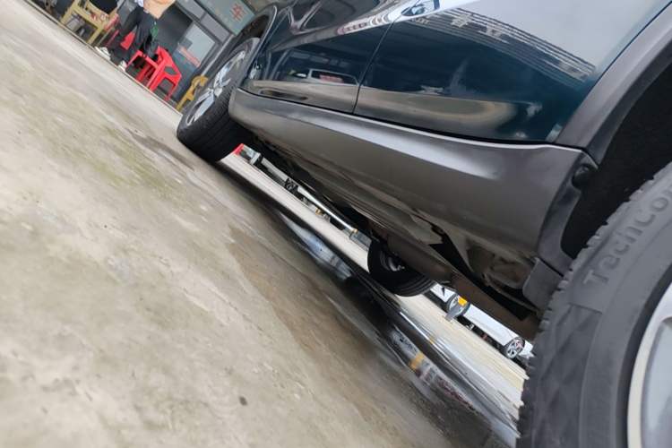Used Suzuki Vitara 2016 1.4T Automatic All-Wheel Drive Leading Version Left Side Sill