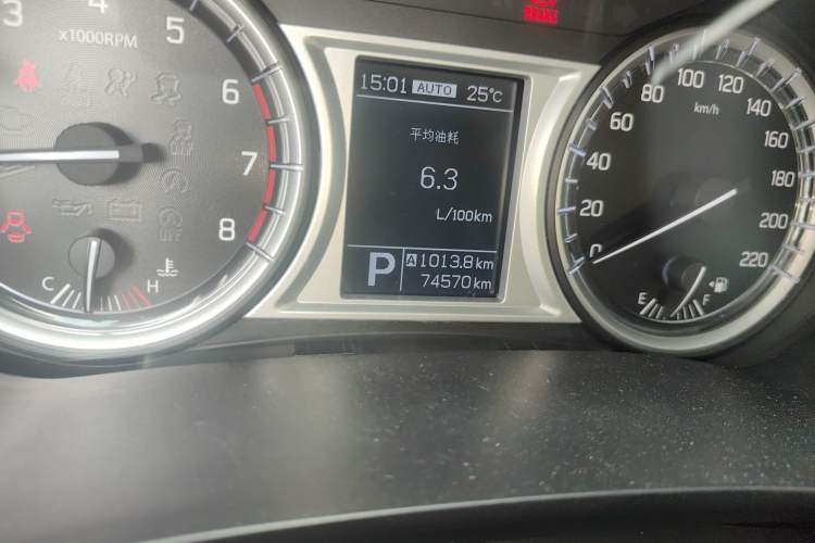 Used Suzuki Vitara 2016 1.4T Automatic 4x4 Flagship Model Odometer Close Up