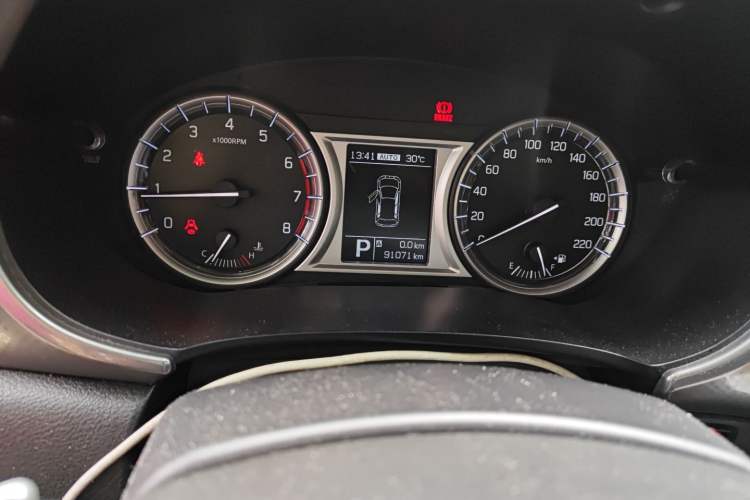 Used Suzuki Vitara 2016 1.4T Automatic 4x4 Flagship Model Odometer Close Up