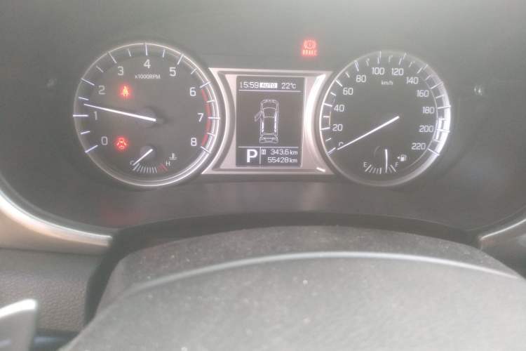 Used Suzuki Vitara 2016 1.4T Automatic All-Wheel-Drive Elite Model Odometer Close Up
