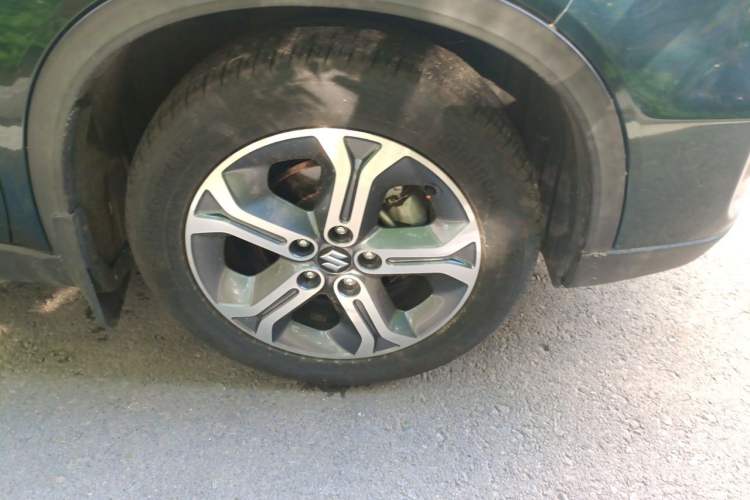Used Suzuki Vitara 2016 1.4T Automatic 4x4 Flagship Model Right Front Wheel Hub