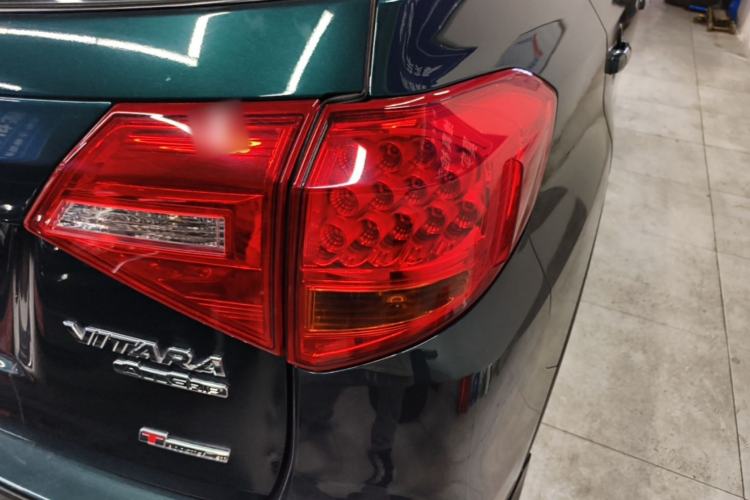 Used Suzuki Vitara 2016 1.4T Automatic 4x4 Flagship Model Right Rear Taillight