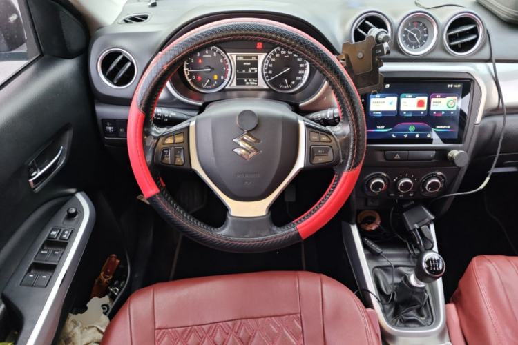 Used Suzuki Vitara 2016 1.4T Manual Two-Wheel-Drive Elite Model Steering Wheel