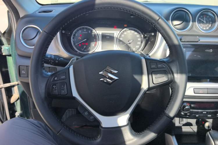 Used Suzuki Vitara 2016 1.4T Automatic 4x4 Flagship Model Steering Wheel