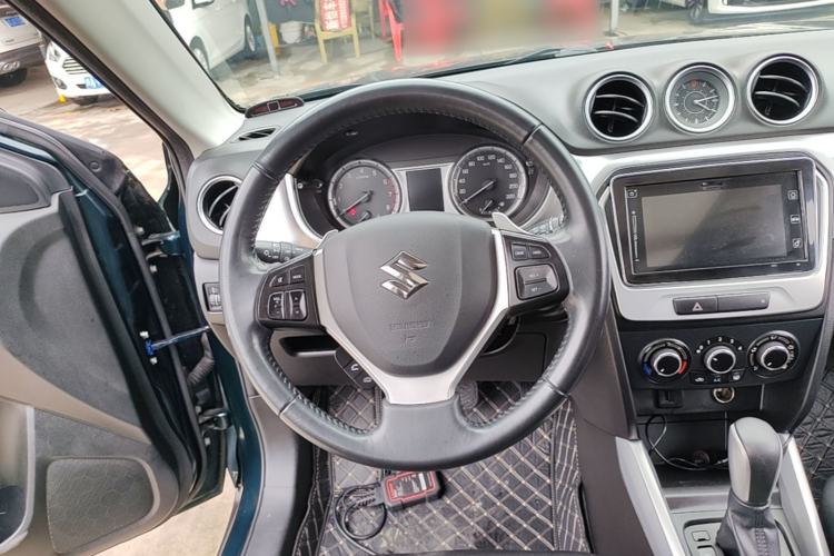 Used Suzuki Vitara 2016 1.4T Automatic All-Wheel Drive Leading Version Steering Wheel
