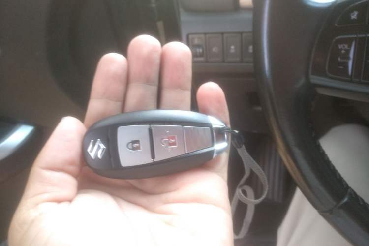 Used Suzuki Vitara 2016 1.4T Automatic All-Wheel-Drive Elite Model Vehicle Key