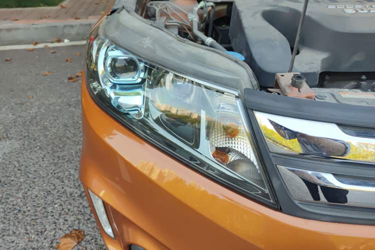 Used Suzuki Vitara 2016 1.4T Automatic Two-Wheel Drive Luxury Version Right Front Headlight